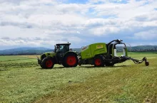 Zbiór lucerny zestawem CLAAS ARION + ROLLANT 455