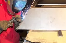 444216