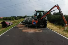 227823