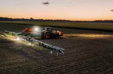 Smart Spraying can operate efficiently at night, when wind conditions can often be better for crop applications.