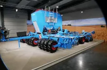 915181