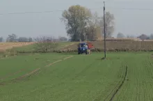 919276