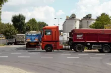 442152