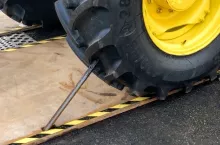 919018