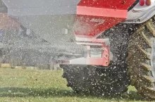 441793