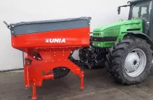Siewnik pneumatyczny montowany na przedni TUZ ciągnika – USF 1600/1