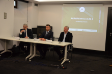 Konferencja dot.. 3 sezonu Agrorewolucji, od lewej- Piotr Lubaszka, Intermag; Sebastian Kostrubała, Ciech Sarzyna; Sławomir Starega, Grupa Azoty; fot. Anna Arabska