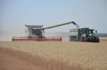 kombajn żniwa zboże