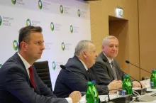Od lewej: Władysław Kosiniak-Kamysz, Artur Balazs, Henryk Kowalczyk, fot. mw