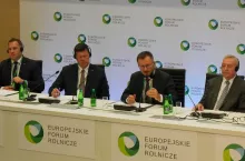 Od lewej: Paulius Astrauskas - wiceminister rolnictwa Litwy, Kaspars Gerhards - minister rolnictwa Łotwy, Zdenek Nekula - minister rolnictwa Republiki Czeskiej i Henryk Kowalczyk - wicepremier, minister rolnictwa i rozwoju wsi Henryk Kowalczyk, fot. mw