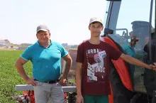 707953
