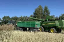 904910