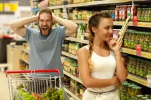 Do niskich cen żywności na sklepowych półkach już nie wrócimy (fot. Shutterstock)