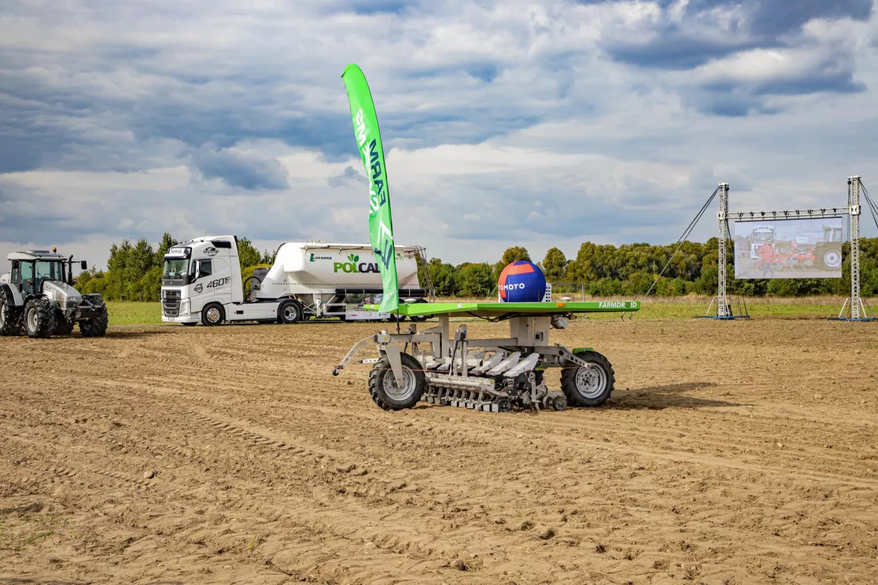&lt;p&gt;FarmDroid FD20 na pokazie maszyn podczas targów Agro Show 2022.&lt;/p&gt;