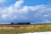 438646