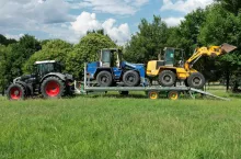 Przyczepy Wago-Loader są przystosowane do przewozu pojazdów kołowych o maksymalnej masie jednostkowej 12 t.