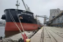 437926