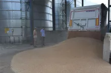 400900