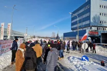 Protest producentów pod Kampol-Fruit w Rykach