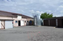 903396