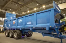 Gama tych gigantycznych maszyn ma ładowność nominalną od 16 ton dla wersji RXX 2490 HD+ z osią podwójną, aż do 24 ton w przypadku modelu RXX 4090 HD+, który w standardzie ma oś poczwórną.