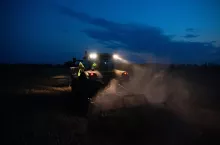 437390