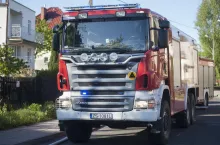 399912