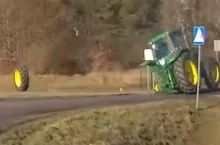 905892