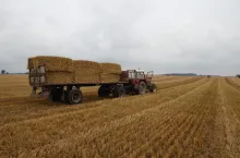 436240