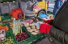 targ warzywa targowisko