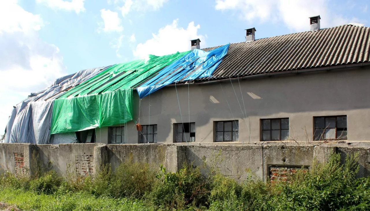 &lt;p&gt;Rolnicy czekają na dopłaty do wymiany dachu z azbestem&lt;/p&gt;