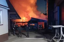 917242