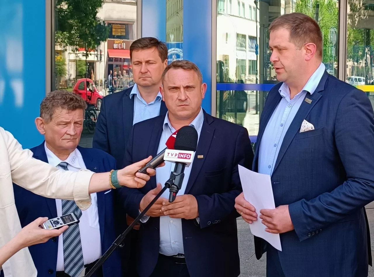 <p>Polscy rolnicy znów zablokują Brukselę. ”Musimy być traktowani na równo z innymi rolnikami”</p>