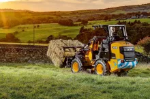 JCB rozszerza linię sprzętu elektrycznego, wprowadzając na rynek ładowarkę kołową 403E, pomagając gospodarstwom rolnym i ogrodniczym sprostać wyzwaniu redukcji emisji dwutlenku węgla.