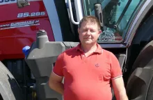 Drastyczny spadek koniunktury na rynku mleka – jak nigdy dotąd – wymusza konieczność zmniejszania kosztów jego produkcji. Niemniej pan Stanisław od wielu już lat czyni w tym kierunku starania.