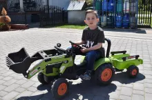 4-letni Julek chce zostać rolnikiem