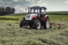 Nowy, flagowy ciągnik Steyr 4075 S o mocy 75 KM w serii Kompakt, to alternatywne rozwiązanie do wersji 4080 Kompakt o mocy 80 KM.