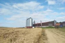 903528
