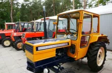906495