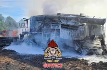 484219