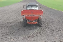 704530