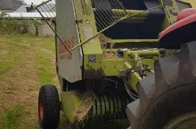 487880
