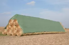 Czym okryć słomę na zimę?