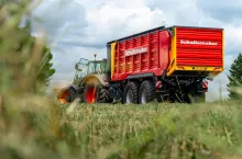 Długość cięcia zbieranego materiału w nowym Rapide producent określa na 40 mm.