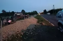 496322