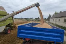 906997