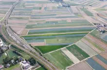 Widok na pola z góry