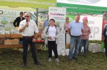 Od lewej: Przemysław Konaszczuk, Małgorzata Trzcińska, Krzysztof i Barbara Kiełczykowscy