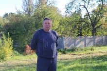 Krzysztof Nester, rolnik i sołtys wsi Potoczek, podkreśla, że wilk to dziki drapieżnik. Dlatego ostrożności w kontakcie z nim nigdy za wiele, nawet jeśli jest daleko
