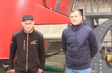 Młody gospodarz podkreśla, że obecny kryzys na rynku mleka udaje mu się przetrwać, głównie dzięki niskim kosztom produkcji litra białego surowca.